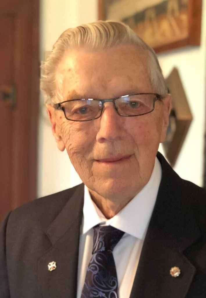 Ernest 'Ernie' Lewandowski