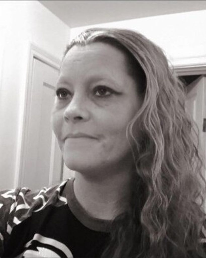 Danielle  Nicole Holsinger Profile Photo