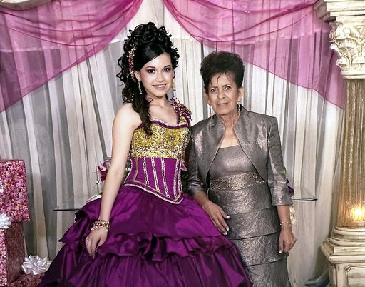 Felipa Reyna photo gallery thumbnail 9 of 78