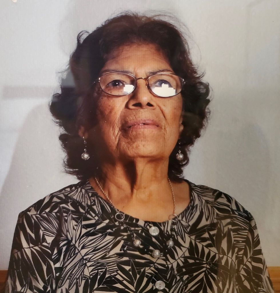 Petra (Reyes)  Trevino Profile Photo