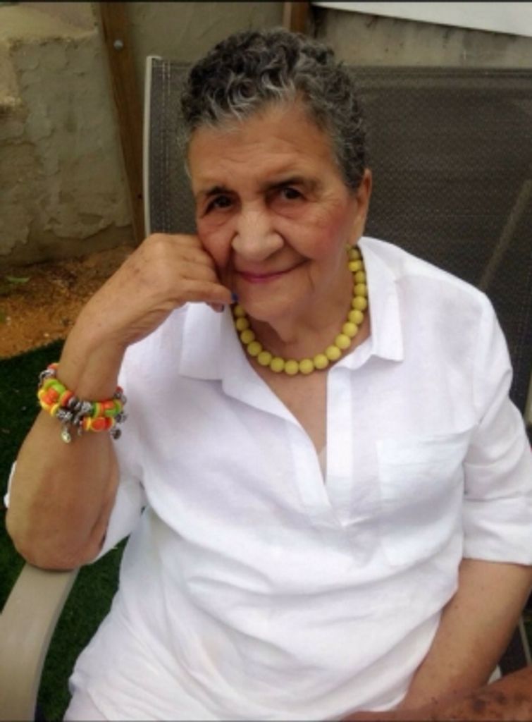 Dora Marmol Profile Photo