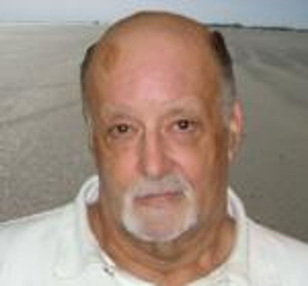 Robert J. Dupont