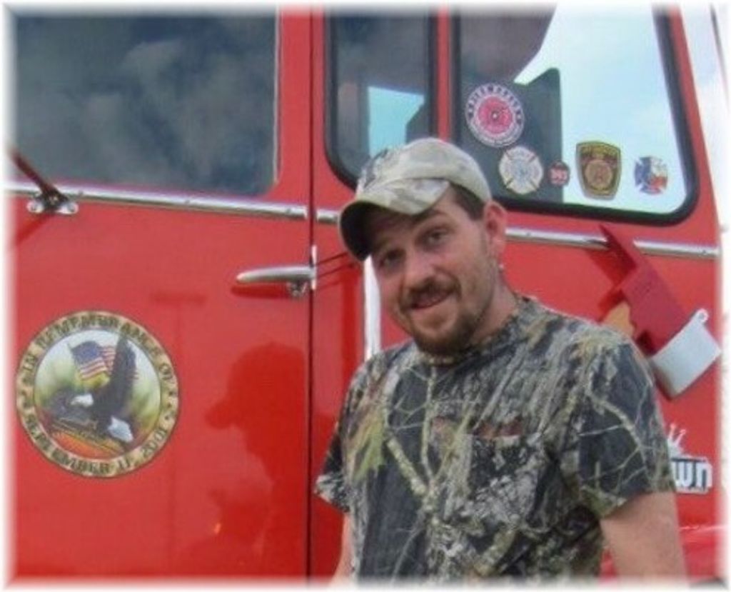 Travis Bennett Profile Photo