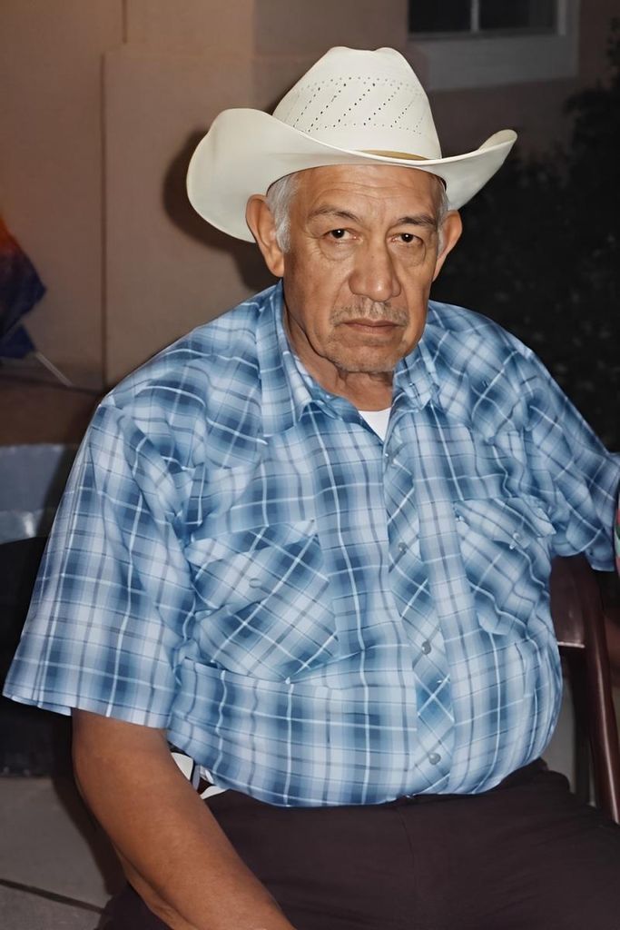 Moises Araujo Perez Profile Photo