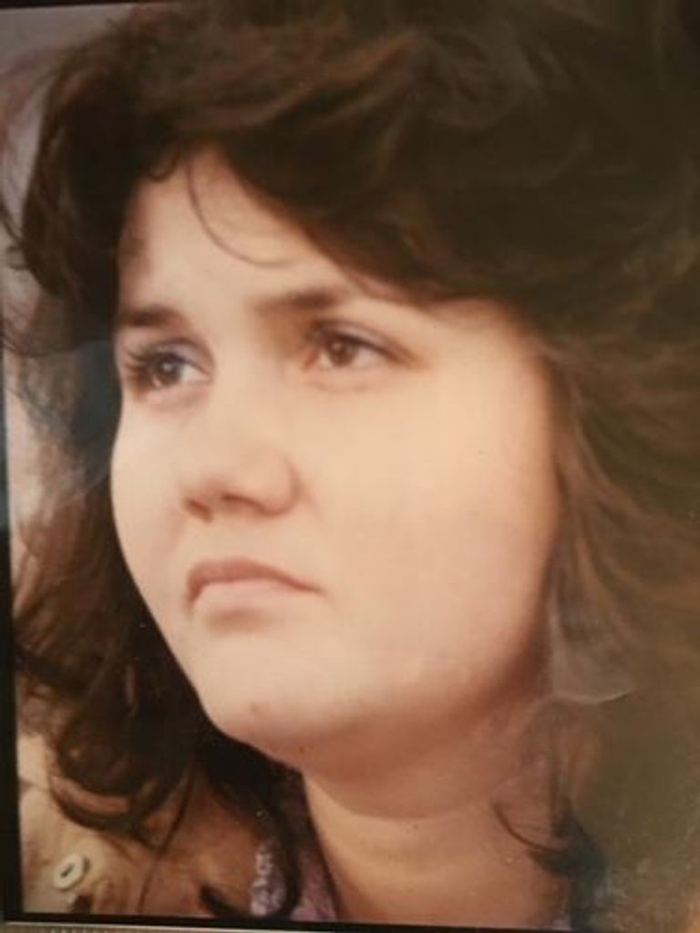 Sandra L (Wazenegger) Holmes Profile Photo