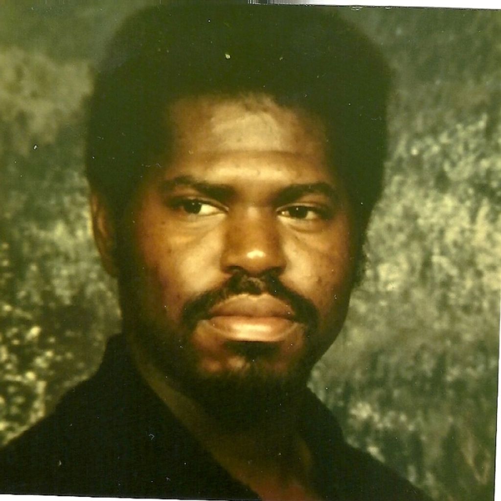 Erle Suggs