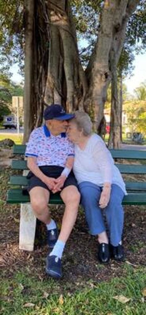 Manuel & Caridad Llorens Profile Photo