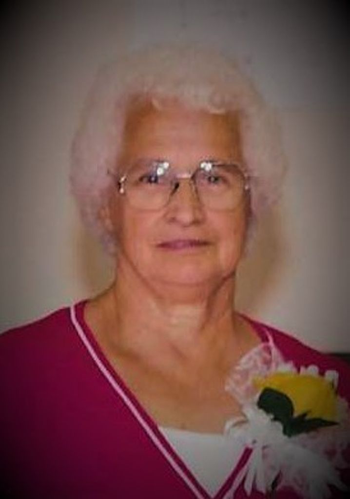 Janet (Bolitho)  Mcafee