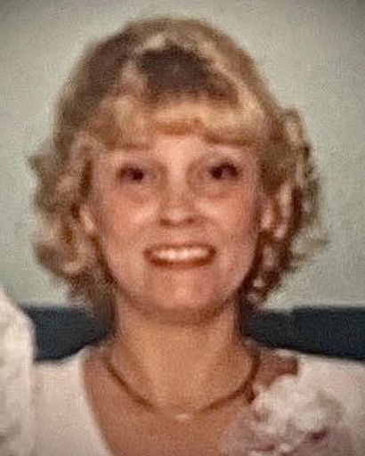 Lana Rebecca Carr Profile Photo