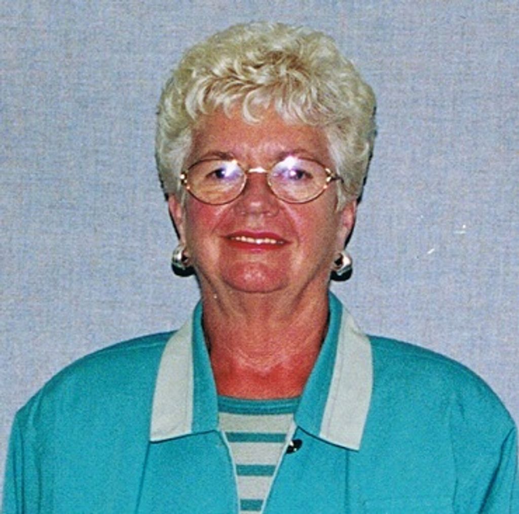 Gertrude Ann (Spray)  Glladish