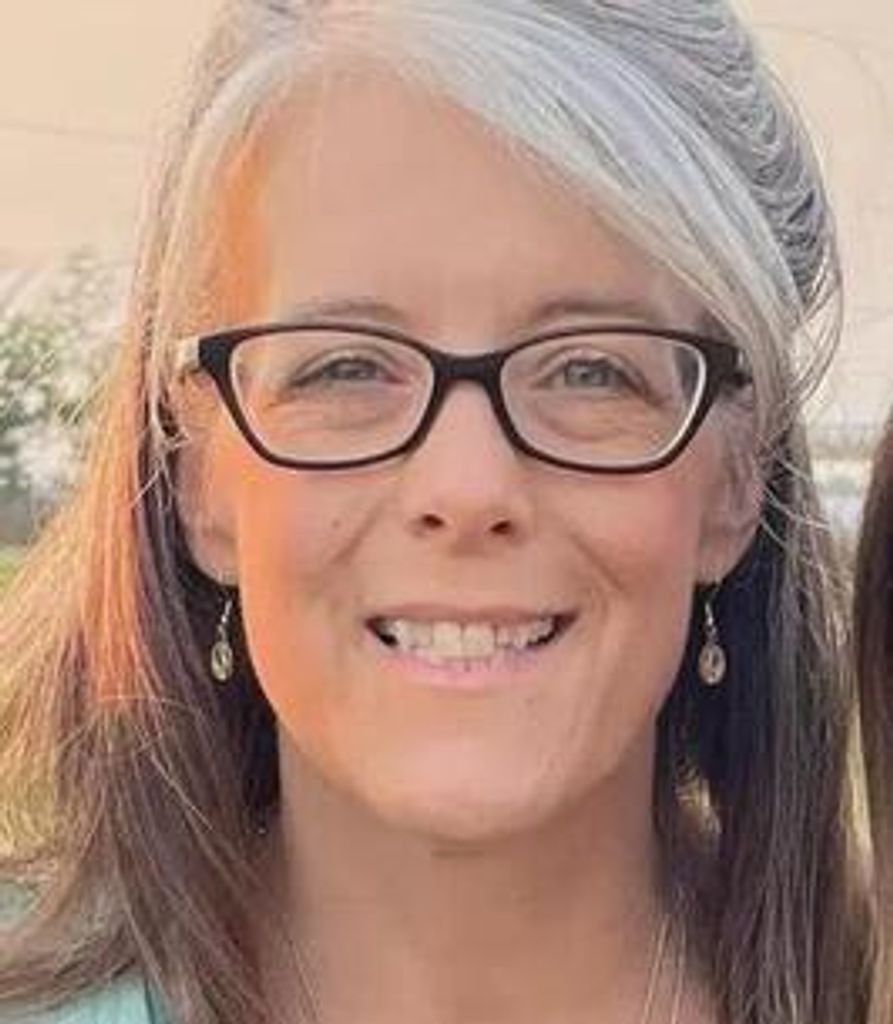 Julie Lynne Simmons
