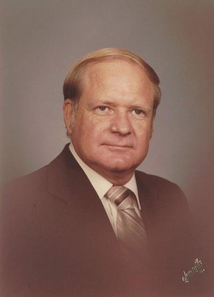 Lloyd F. Slater Profile Photo