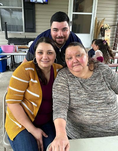 Maria Guadalupe Salinas photo gallery thumbnail 100 of 200