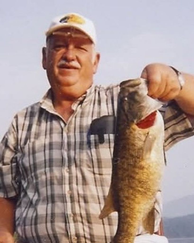 Harry Lee Holland Profile Photo