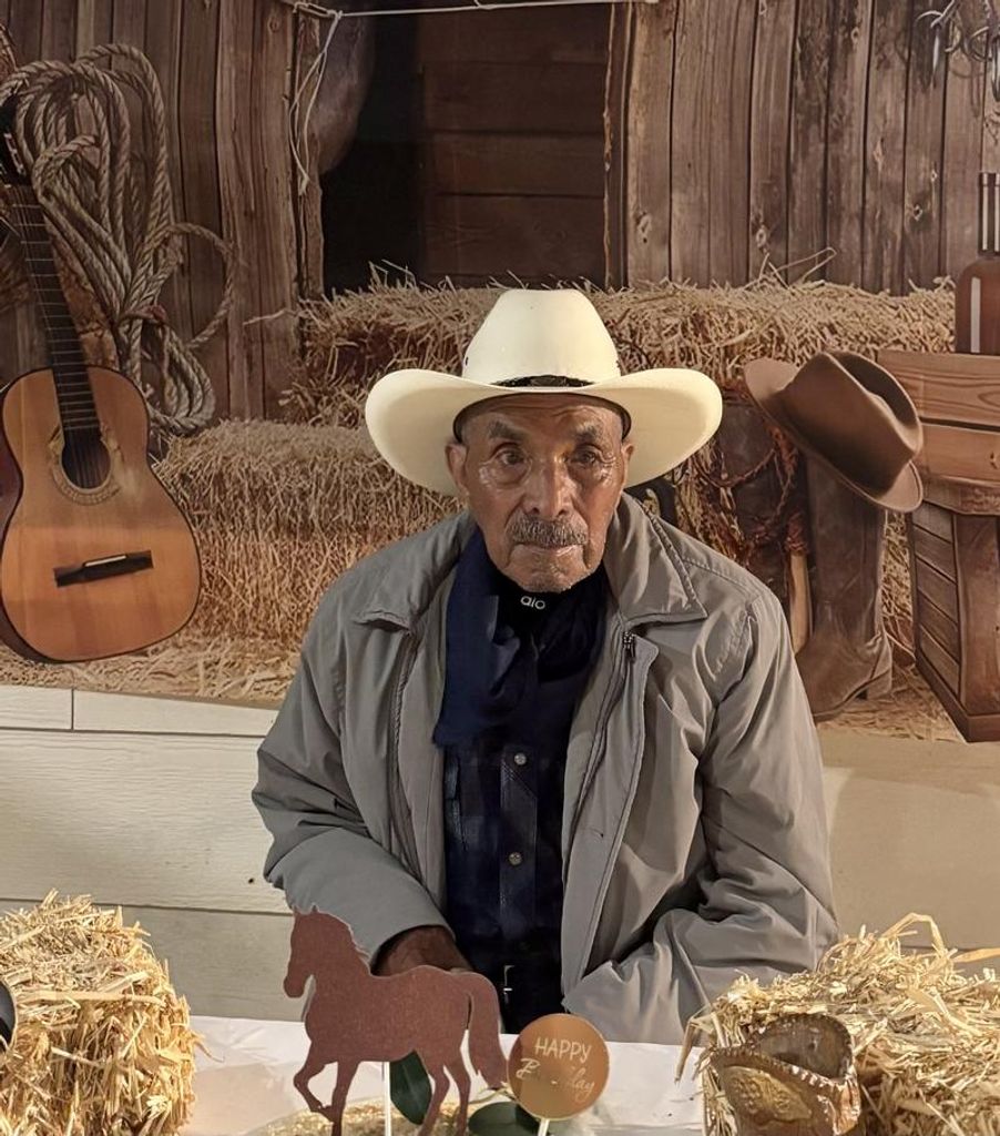 Silverio Mendoza Profile Photo