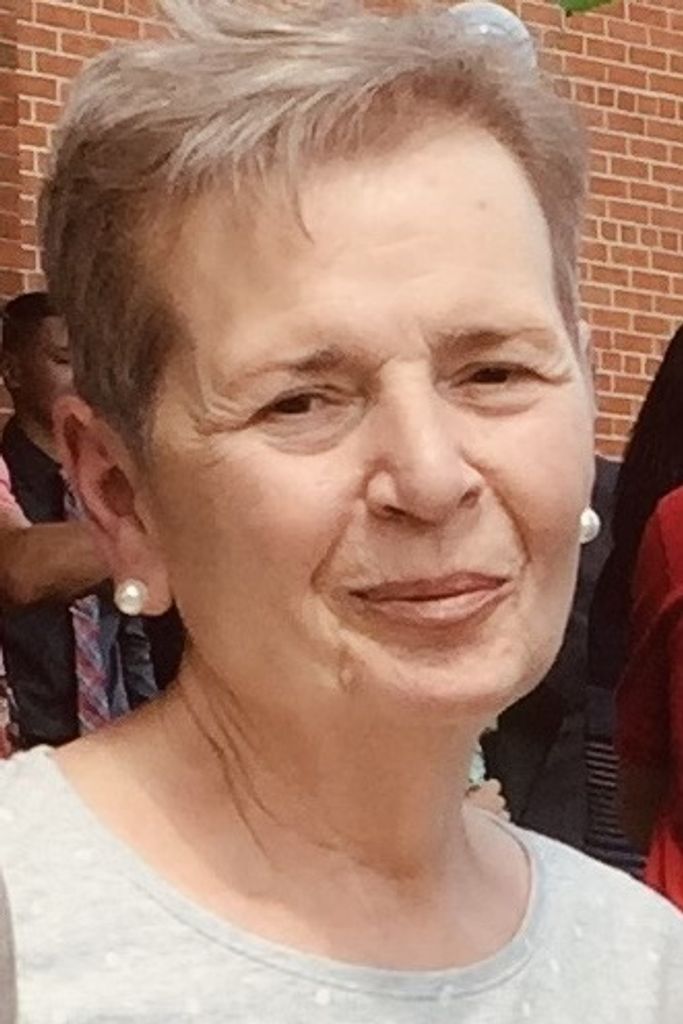 Patricia Louise Malgioglio