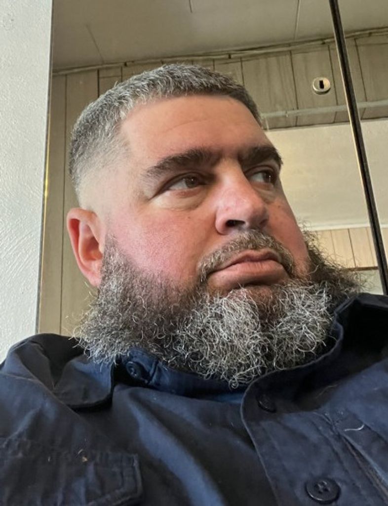 Hiram "Chris" Weachter V Profile Photo