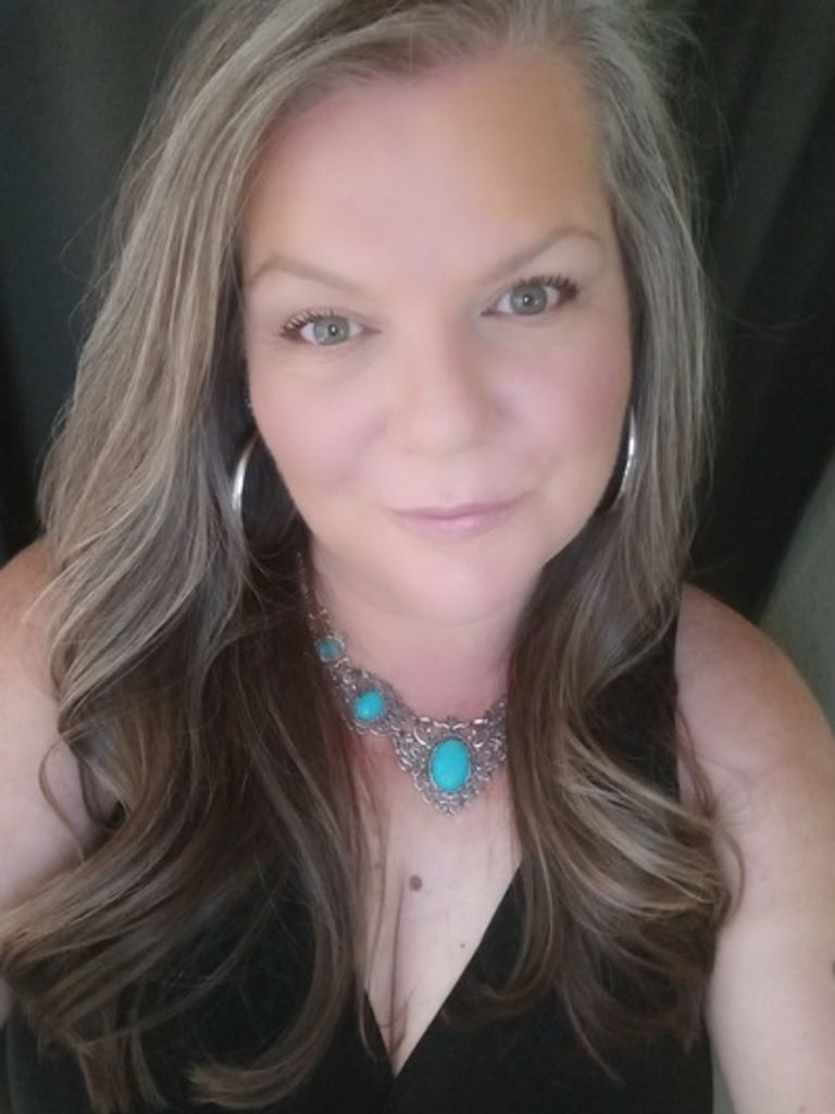 Fiona Kinkade Santiago