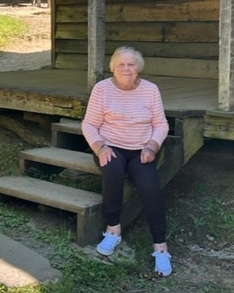 Stella Ann Wicker Profile Photo