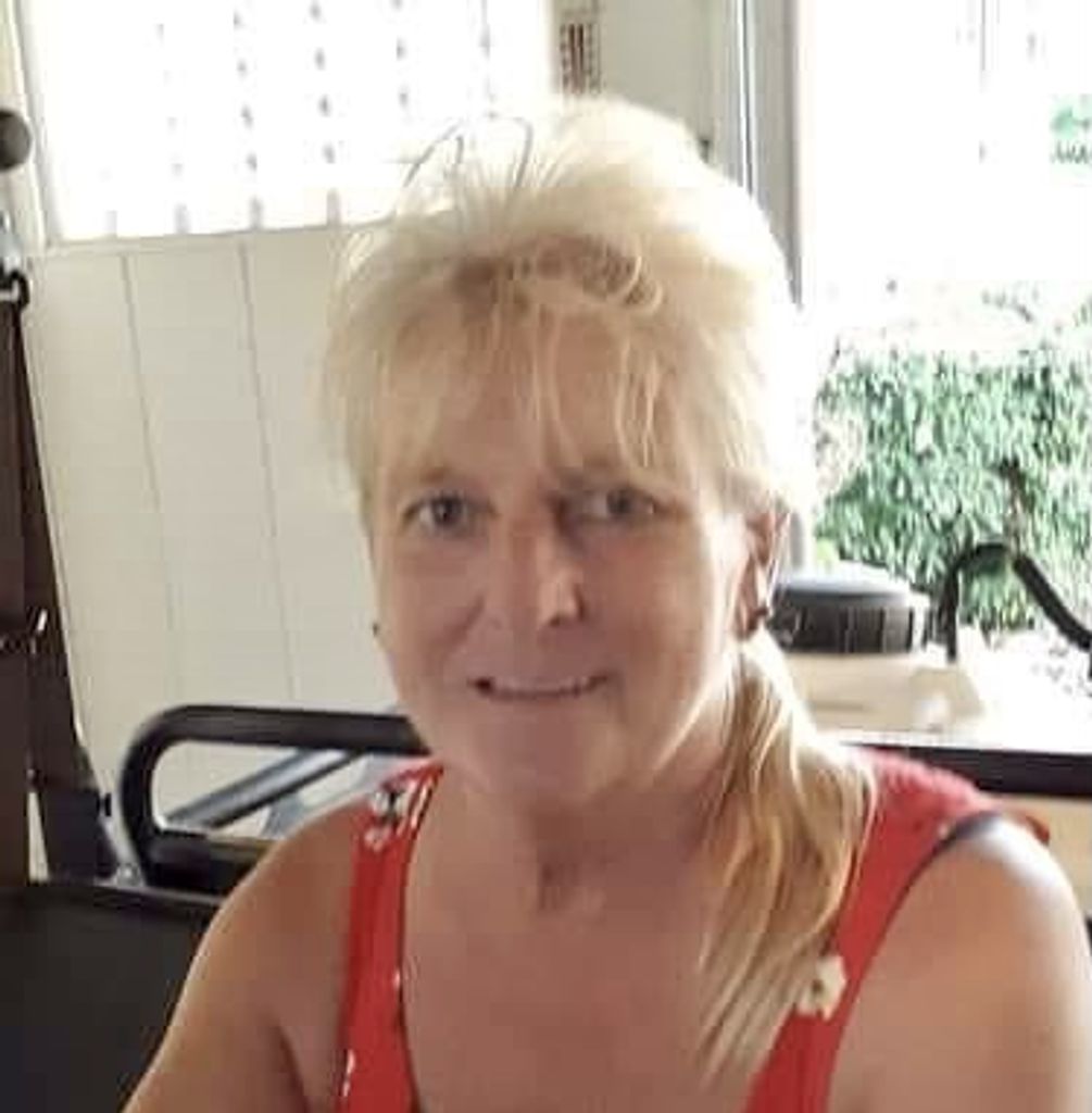 Debra Lynn Smith