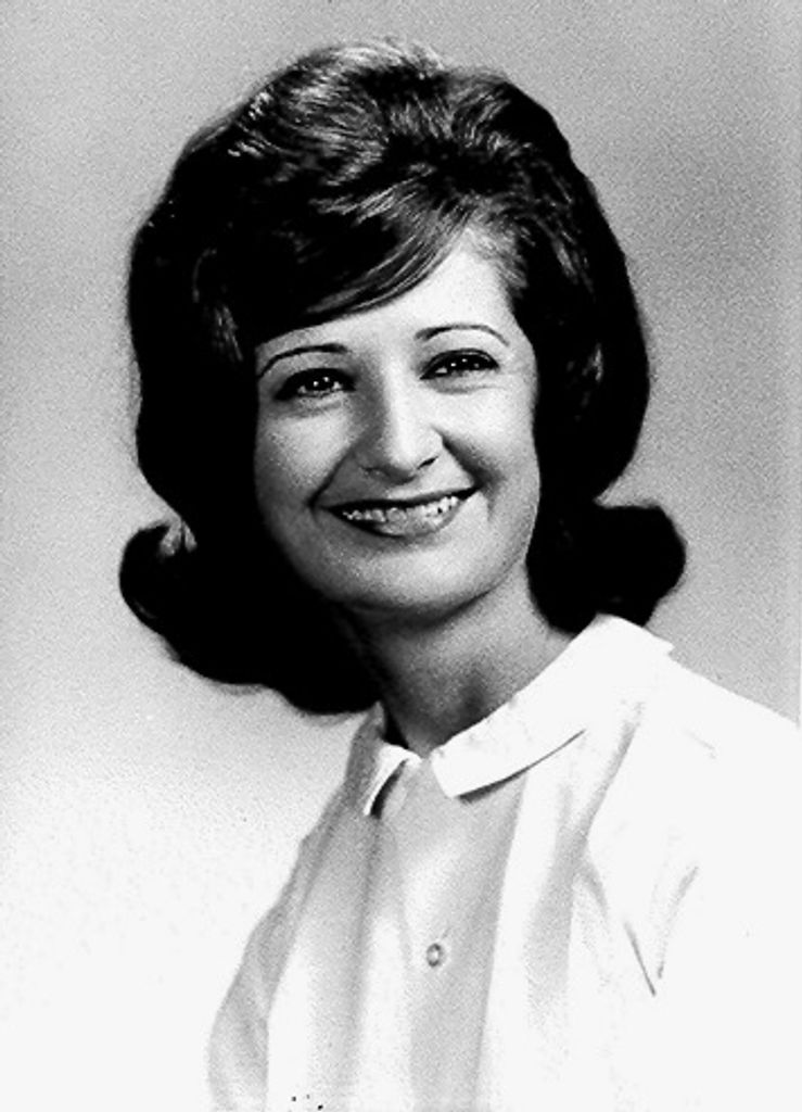 Waynette Dee Elliott