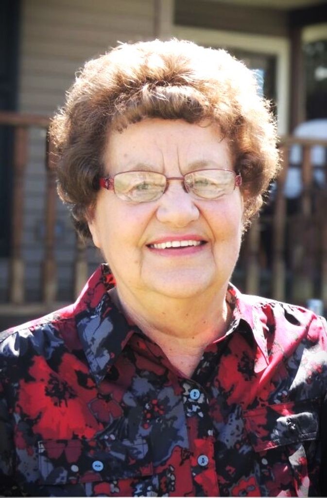 Theresa E. (Chess)  Pisarchick