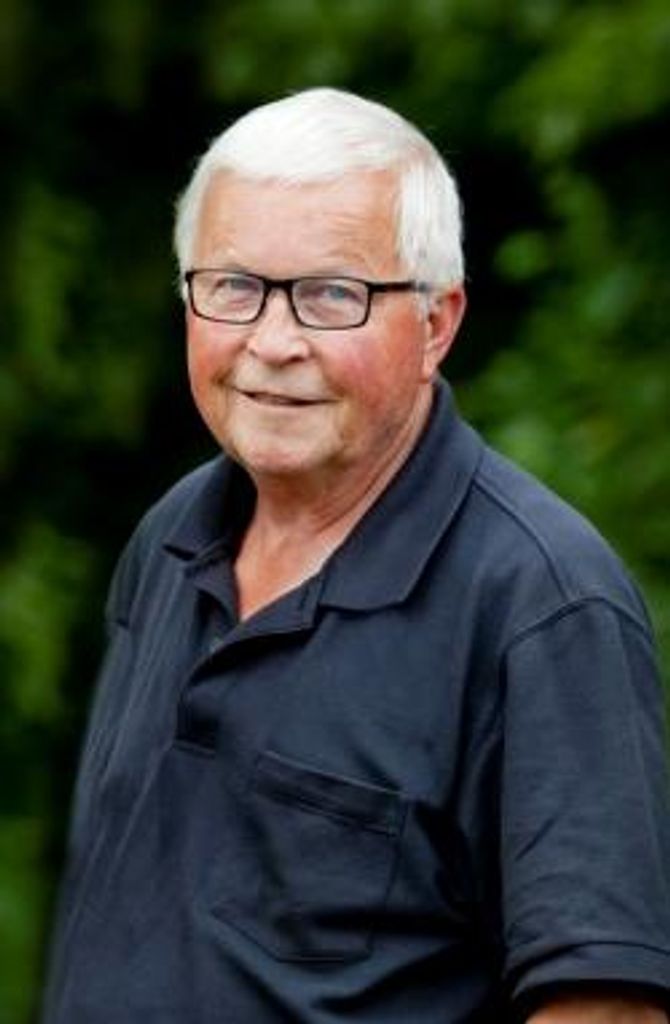 Edwin Carter Stone Profile Photo