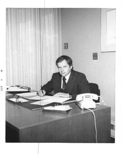 Douglas E. Macdonald photo gallery thumbnail 20 of 132