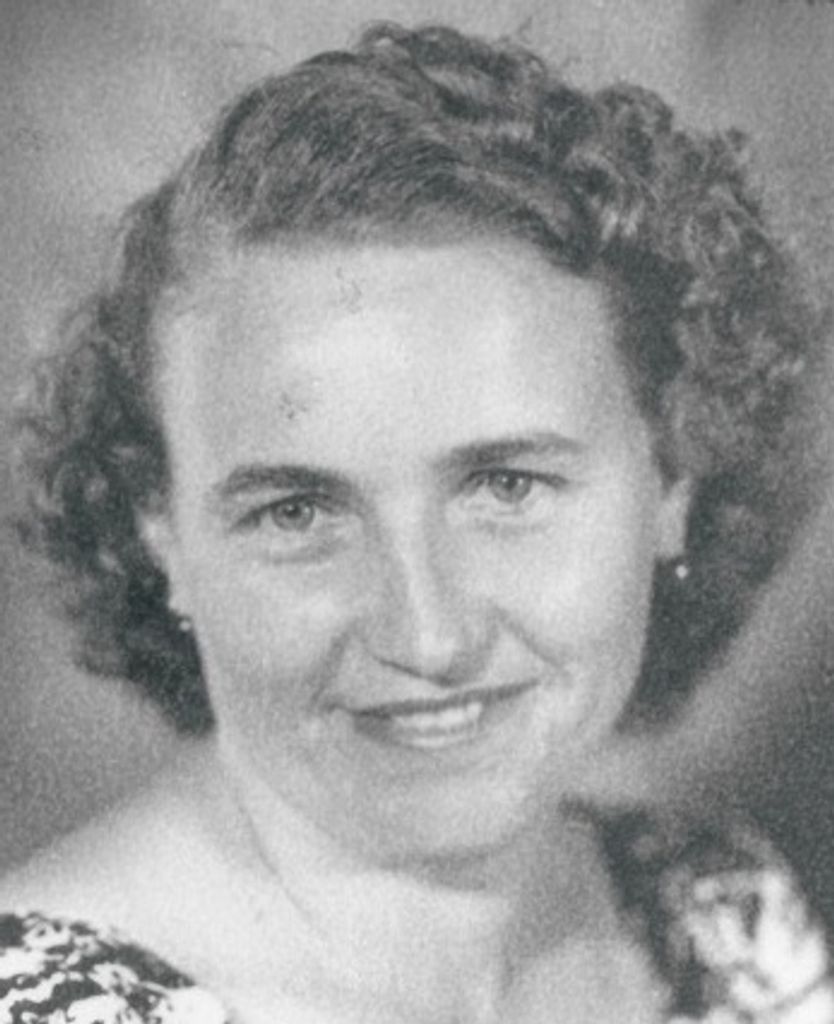 Callie Ozell (Walker)  Fennell