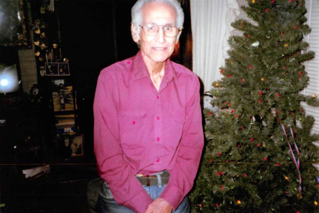 Paul Cisneros Profile Photo
