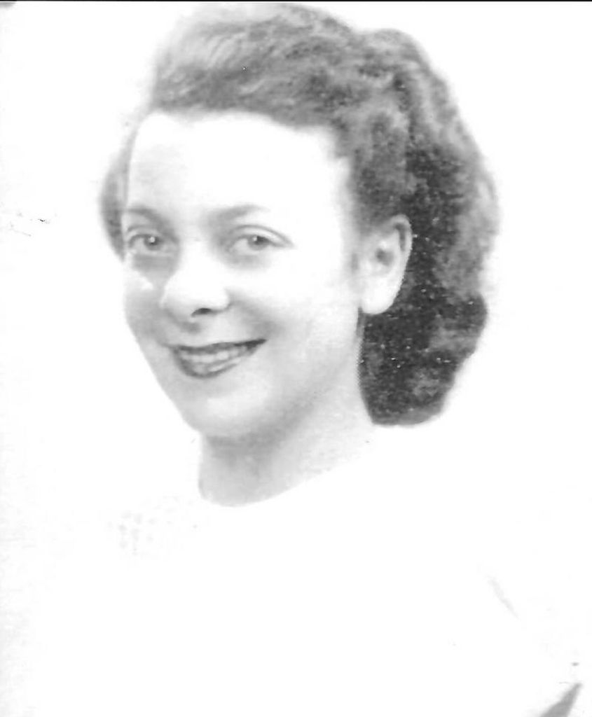 Lucia Antoinette Gryszowka Profile Photo