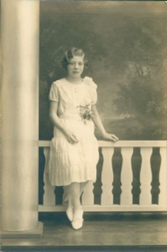 Lillian L. Kohlwey photo gallery thumbnail 26 of 30
