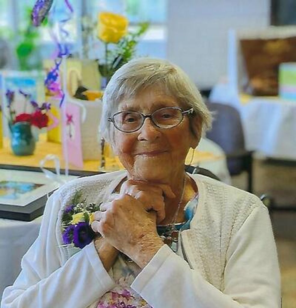 Rose Mary Gouglas Profile Photo