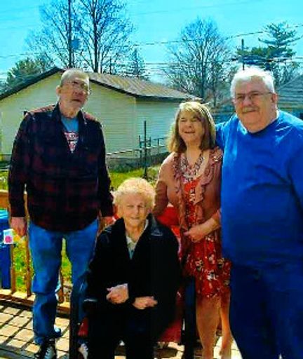 Diana L Rogers photo gallery thumbnail 9 of 65