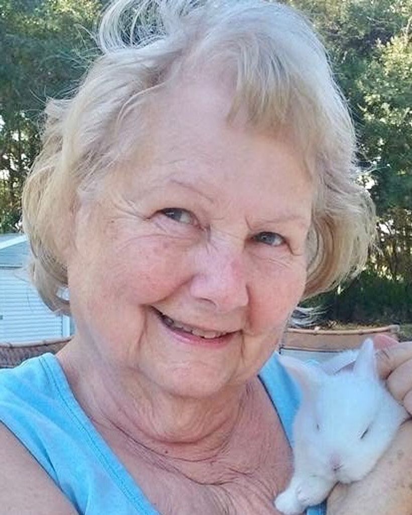 Gladys Hardee Thompson