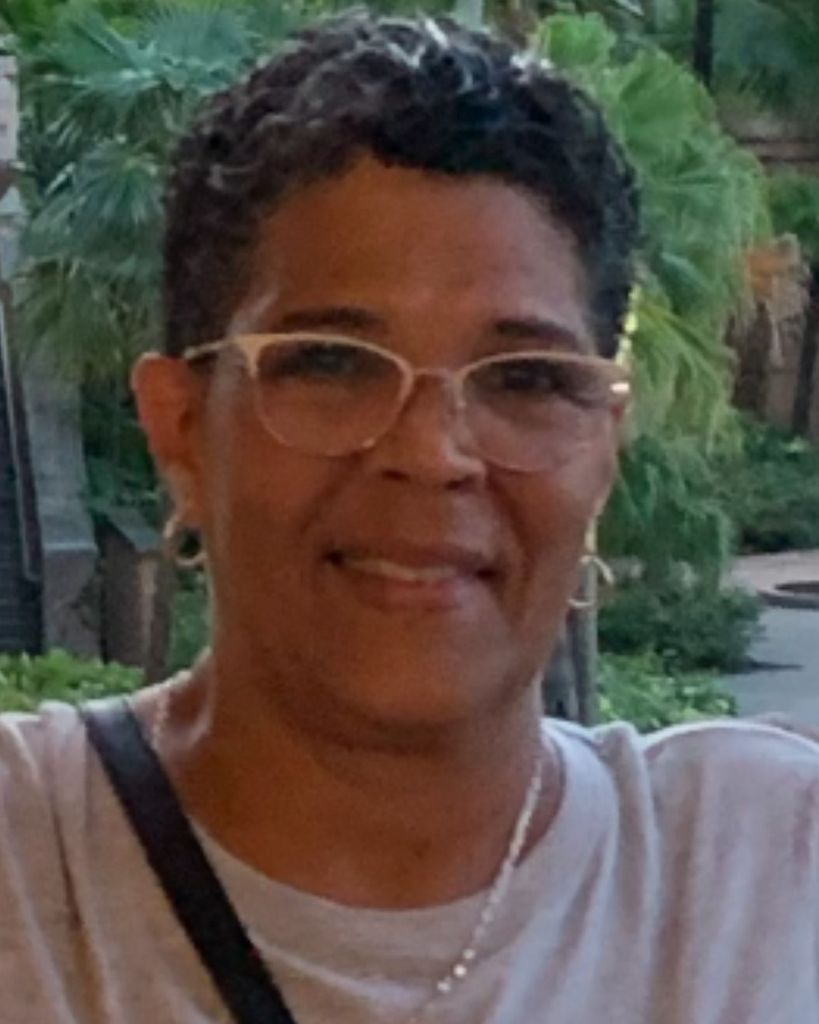 Crystal E Davidson Profile Photo