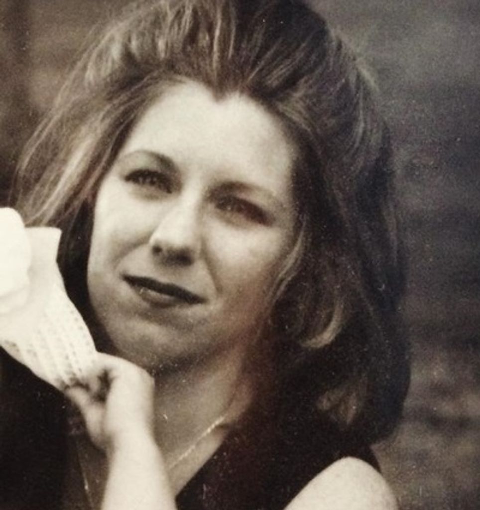 Deana Marie Dichiaro