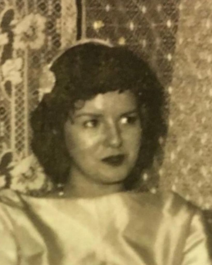 Helen Cummins