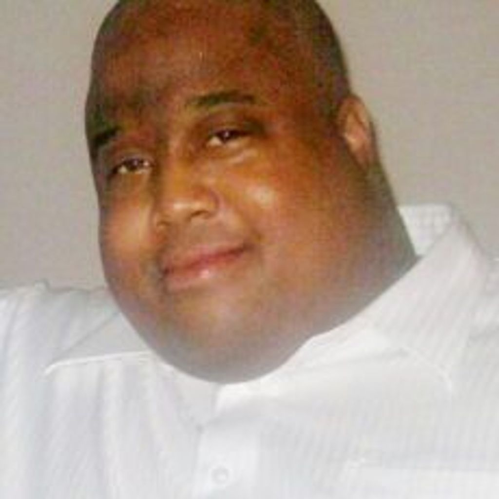 Carlos  Andrew Bell