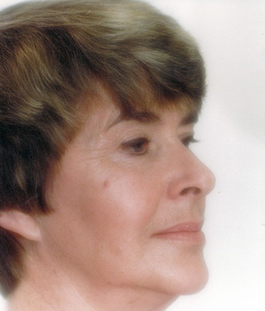 Maureen Charnas