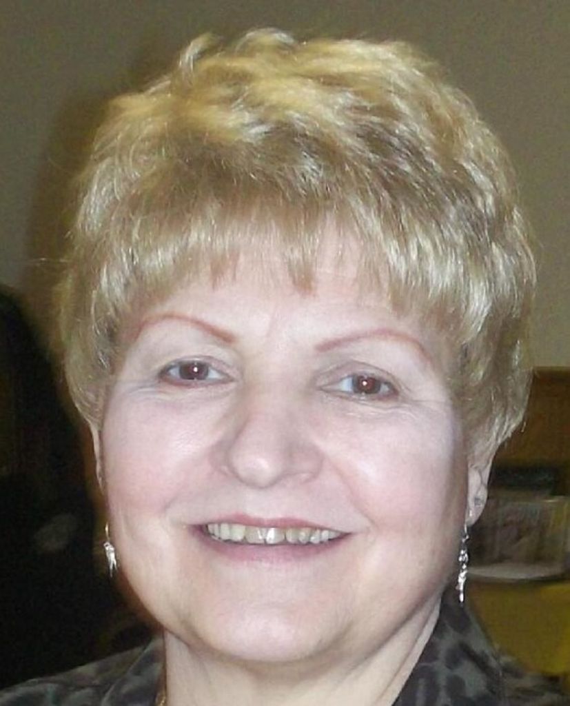 Darlene R. (Grant)  Hovancik