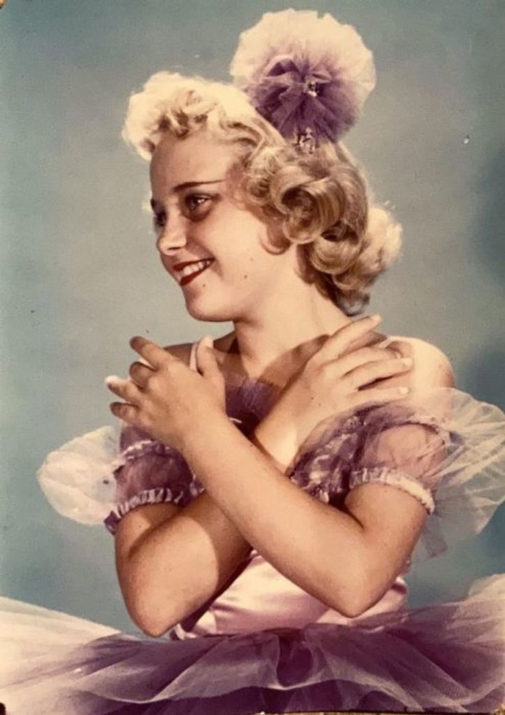 Janet (Greenwood)  DeYoung