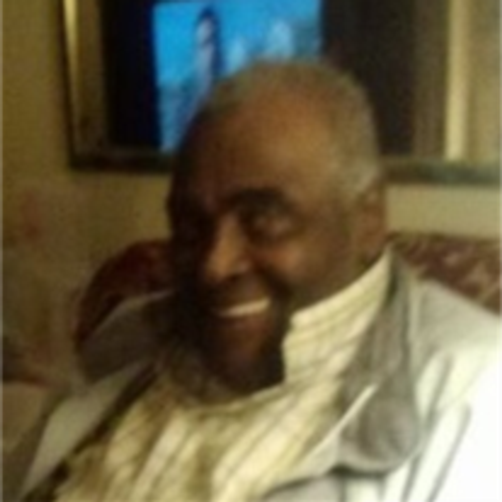 Howard Thomas