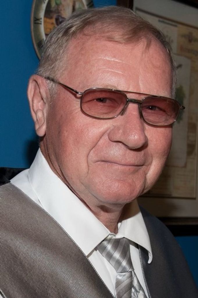 Daniel "Dan" Sjurseth