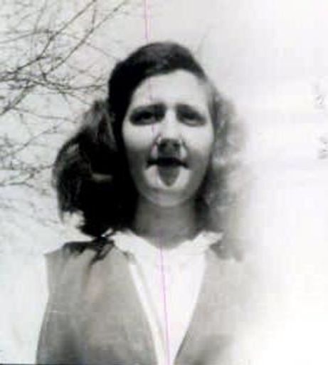 Ruth Alice Sizemore photo gallery thumbnail 7 of 50