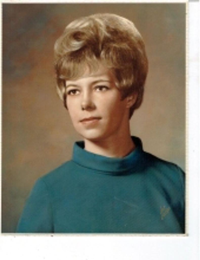 Janet  Hodges  Tucker 