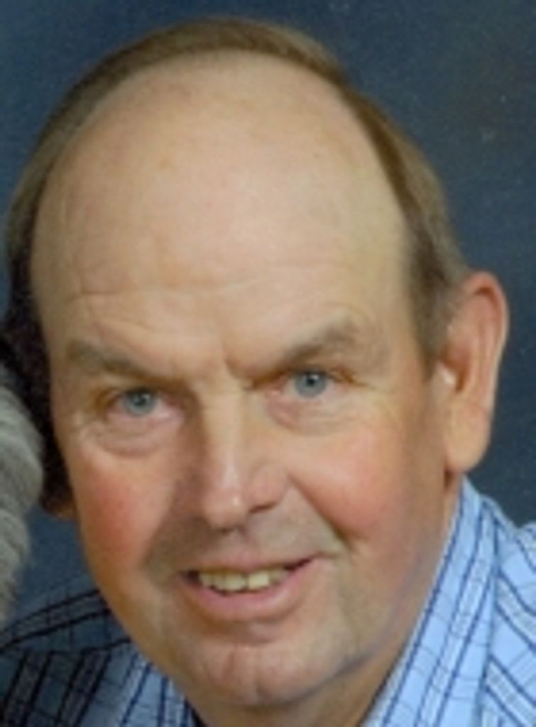 Robert "Bob" Redmond