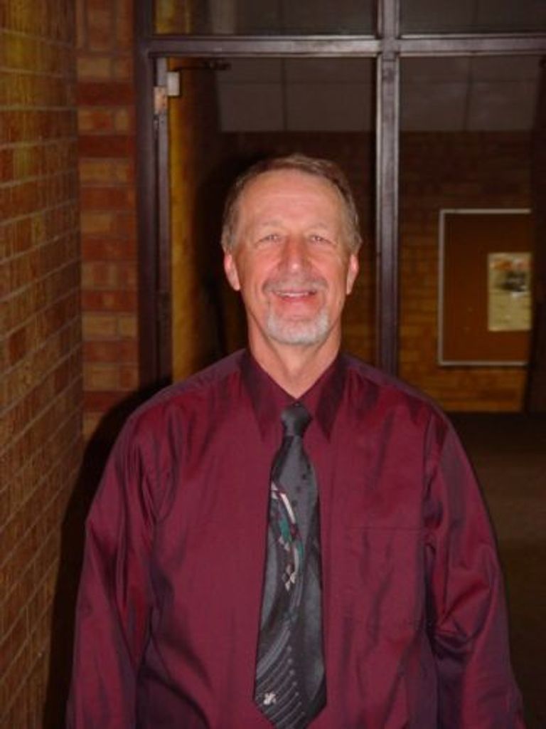 Duane  B Moeller