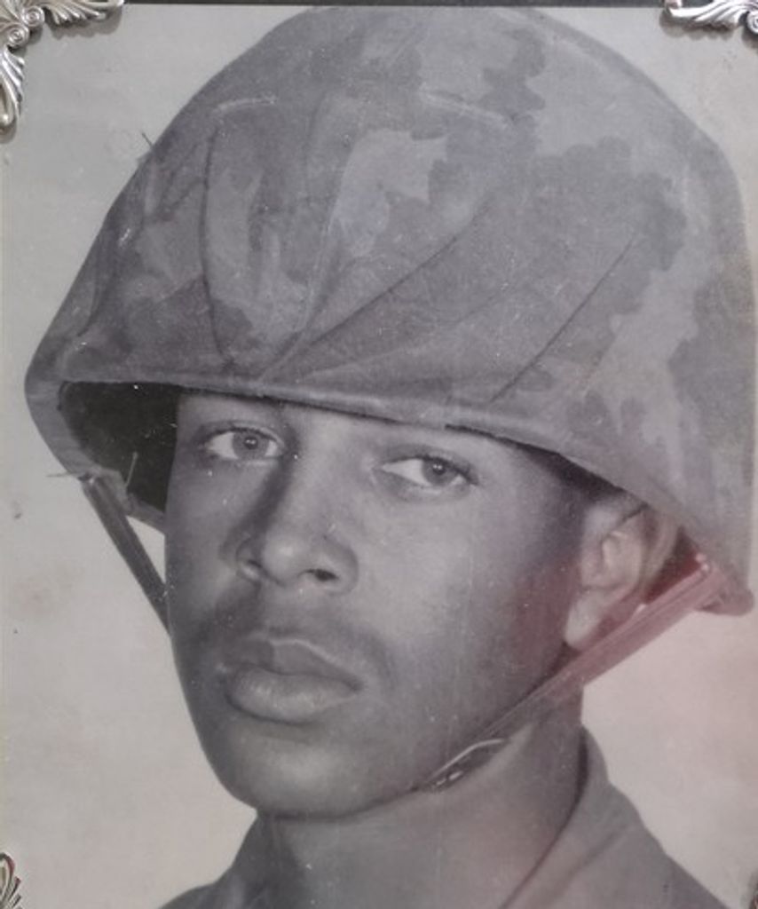 Robert L. Houston-Bey