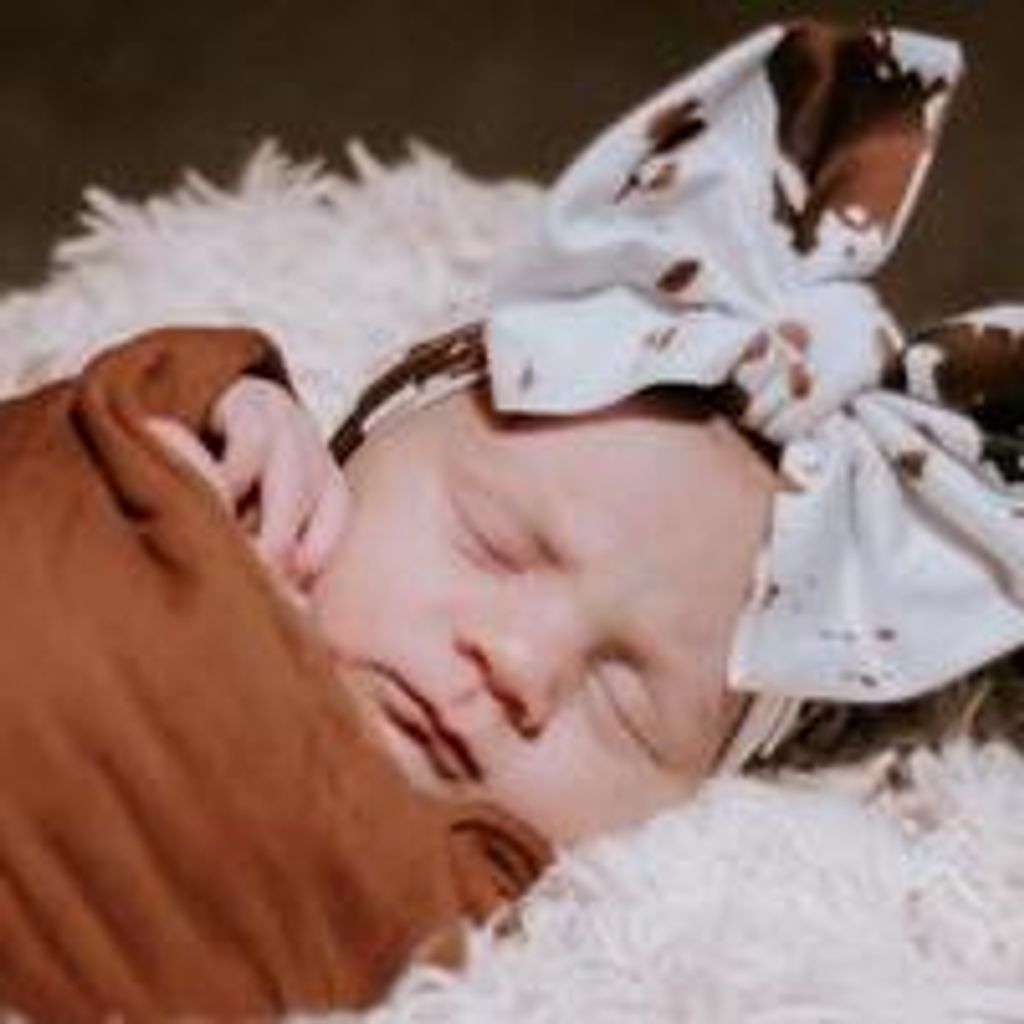 Aspen Ellis Louise Cribbs